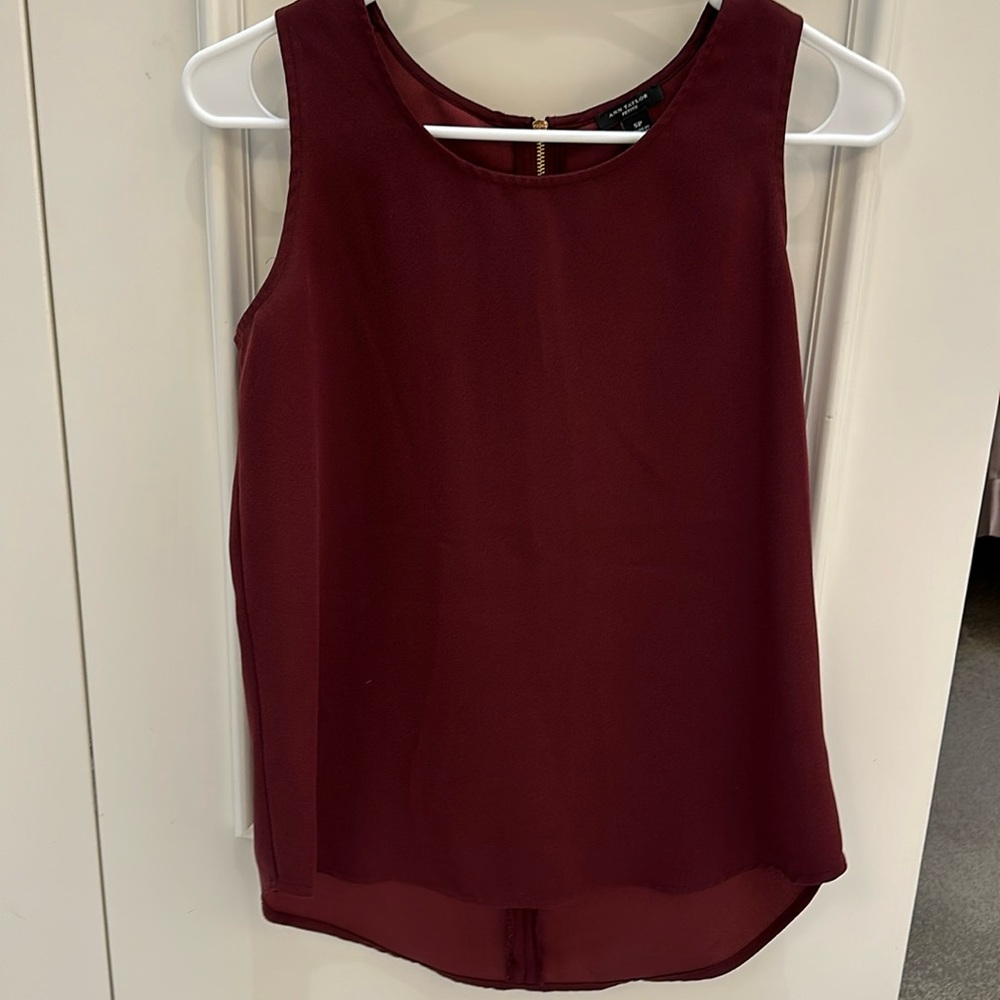 Ann Taylor sleeveless dress shirt